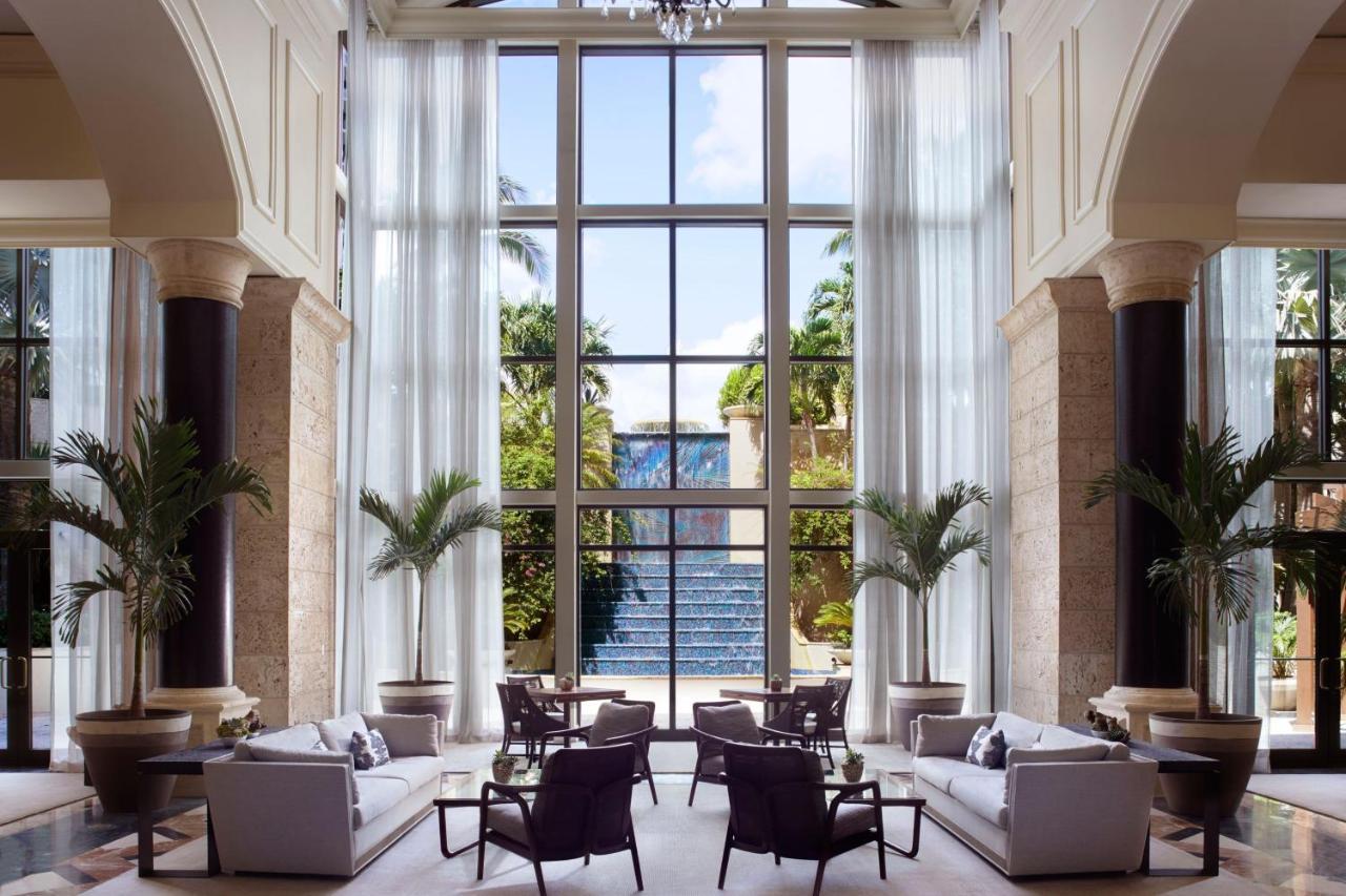 Hotel The Ritz-Carlton Coconut Grove, Miami Exterior foto