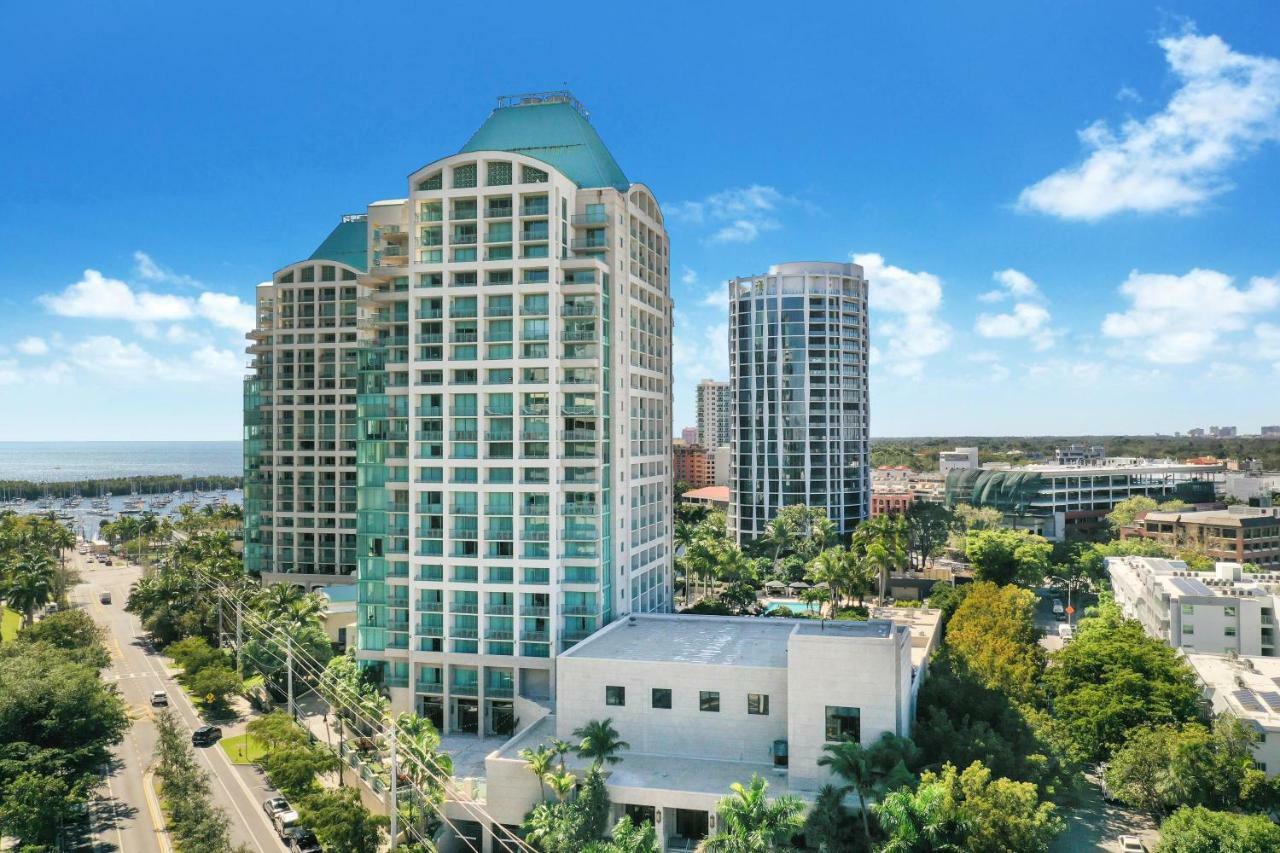 Hotel The Ritz-Carlton Coconut Grove, Miami Exterior foto